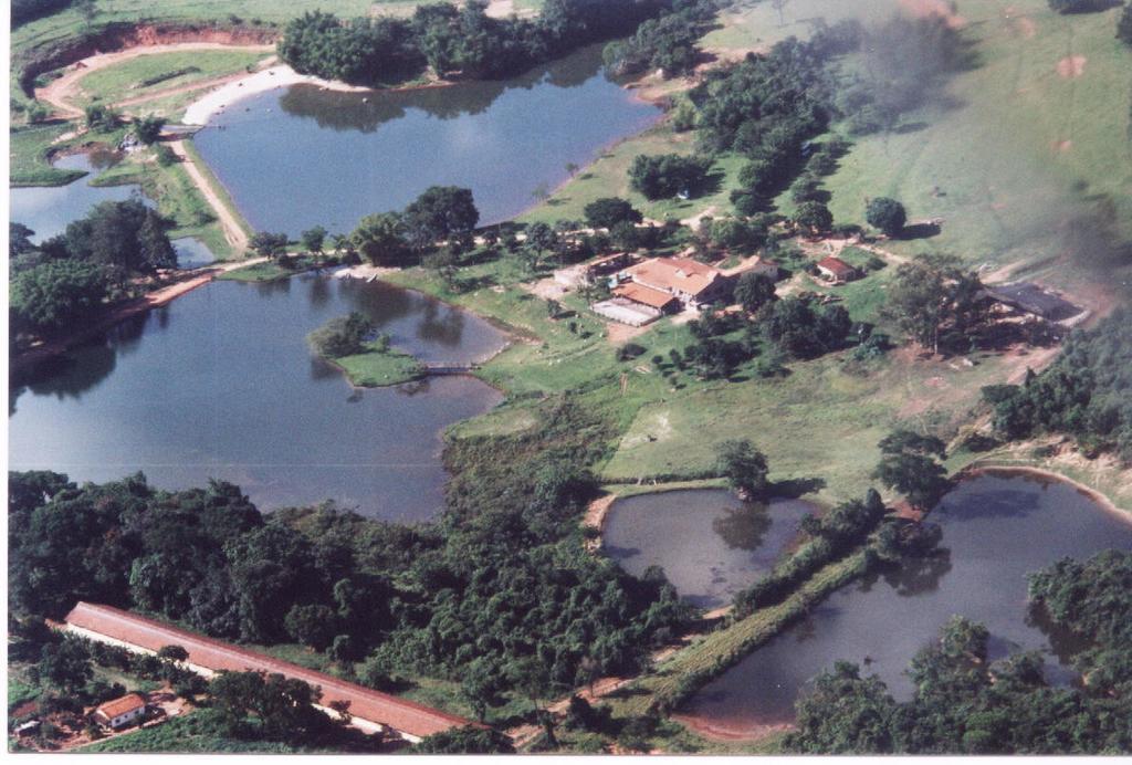 Pousada Fazenda Buracao 莫科卡 外观 照片